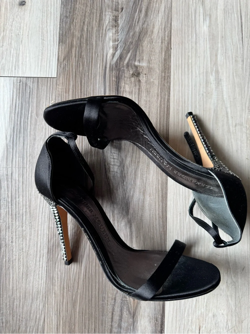 Alexander McQueen sophisticated open